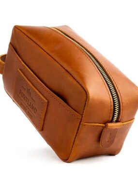 Portland Leather Goods Deluxe Dopp Kit in Honey Cognac